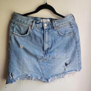 Zara mini jean skirt Size Large